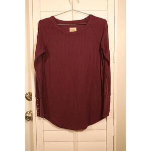 Chaser waffle knit long sleeve in burgundy with button detailing on wrist size S